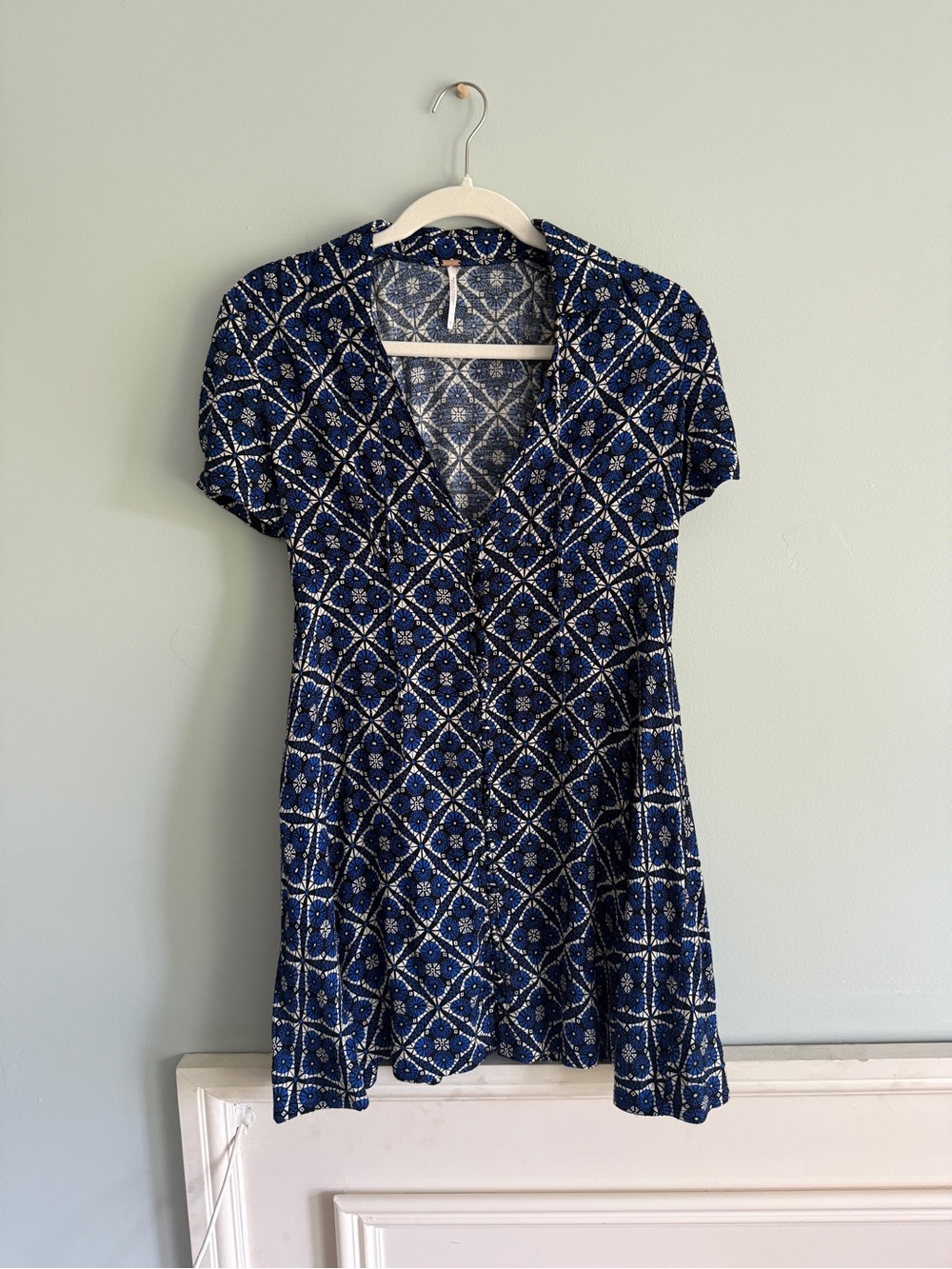 Free people Blue Patterned V-Neck Women’s dress